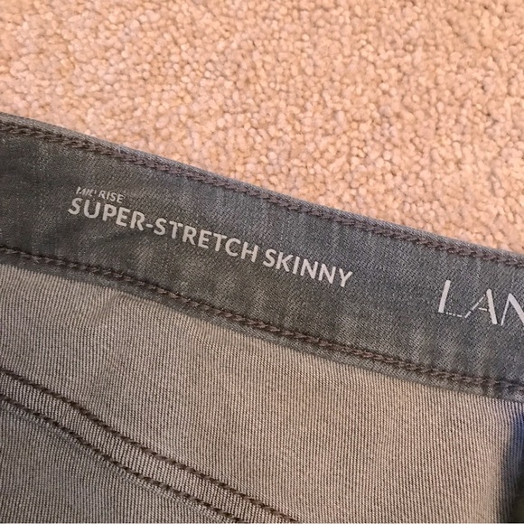 Lane Bryant Mid Rise Super Stretch Skinny Jeans Womens Size 20 Grey Distressed - Picture 11 of 14